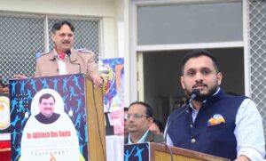 सरोजनीनगर विधायक डा.राजेश्वर सिंह सहित विराज सागर दास (प्रो चांसलर बीबीडी यूनिवर्सिटी, चेयरमैन बीबीडी ग्रुप)