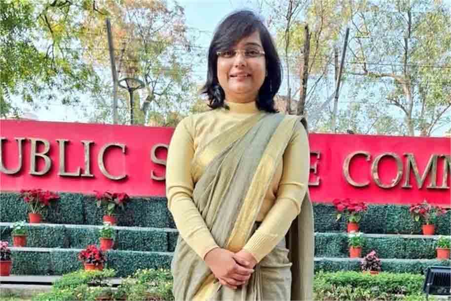 यूपीएससी ने साफ किया विवाद: गाजीपुर की आकांक्षा सिंह ने हासिल की 301वीं रैंक