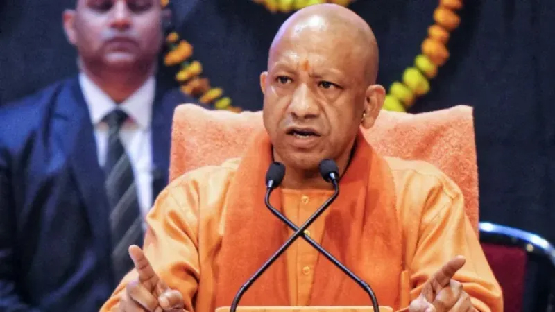 गरिमा और सौहार्द के साथ मनाएं होली, अश्लीलता व जबरदस्ती से बचें: योगी आदित्यनाथ