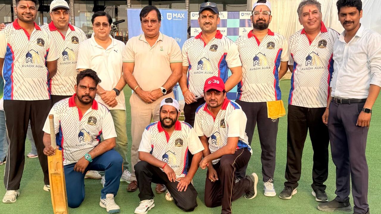लखनऊ में आरडब्ल्यूए क्रिकेट लीग का आगाज़, 10 आवासीय सोसायटियों की टीमें मैदान में उतरीं