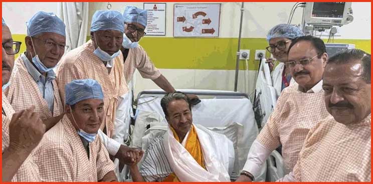 26 दिन बाद वांगचुक का अनशन समाप्त, सरकार ने माना कई मांगें; धर्मेंद्र प्रधान के इस्तीफे पर गतिरोध कायम