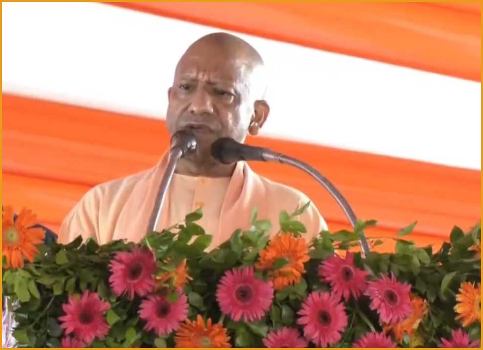 महिला उद्यमिता से बदल रही उत्तर प्रदेश की ग्रामीण अर्थव्यवस्था, योगी सरकार की योजनाओं ने दी आत्मनिर्भरता को नई उड़ान